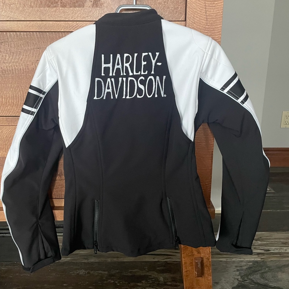 Never warn Harley Davison